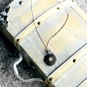 💚 American Eagle Necklace NWOT